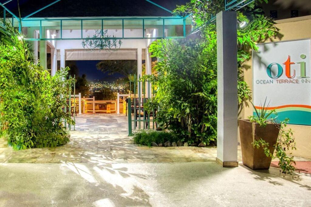 Ocean Terrace Inn Hotel Basseterre Kültér fotó